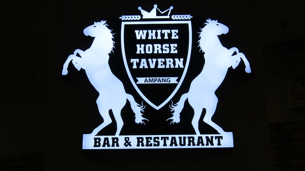 8. White Horse Tavern