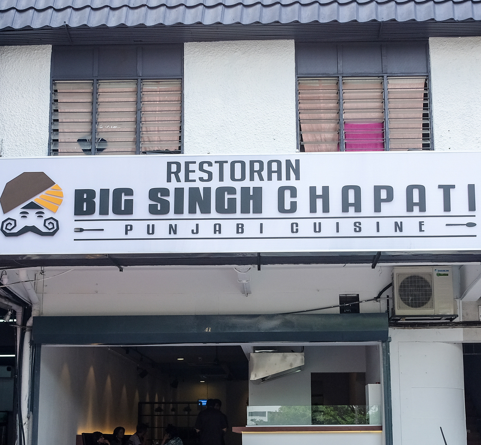 1. Big Singh Chapati