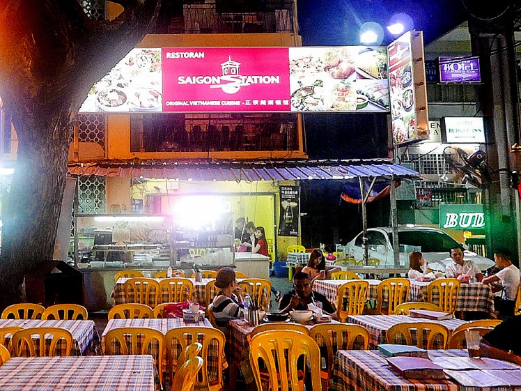 Saigon Station at Jalan Alor: Snapshot