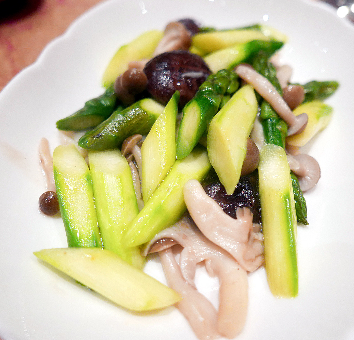 7.  stir-fried assorted mushrooms with asparagus in truffle sauce