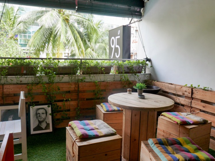 95 Degres Art Cafe at SS15 Subang: Cafe review