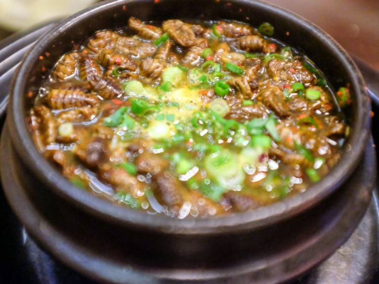 2. Chi Mac - steamed silkworm