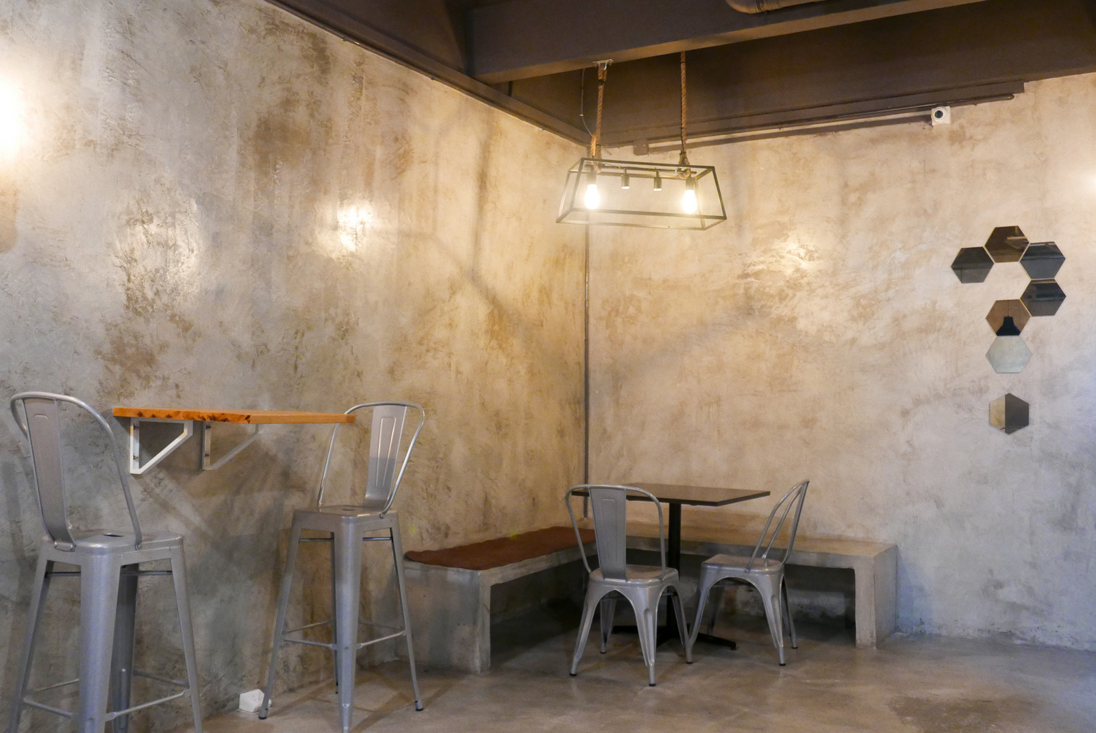 7. Oomph Cafe