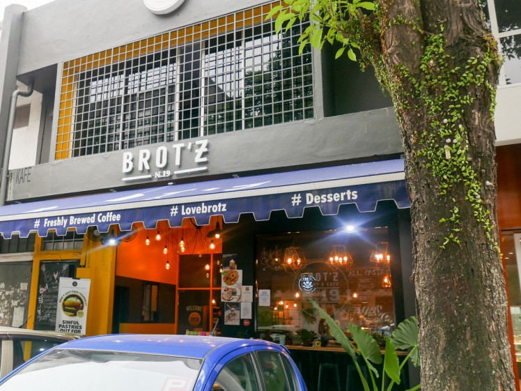 Brotz N.19 Bakery & Cafe at Bandar Sunway: Cafe Review
