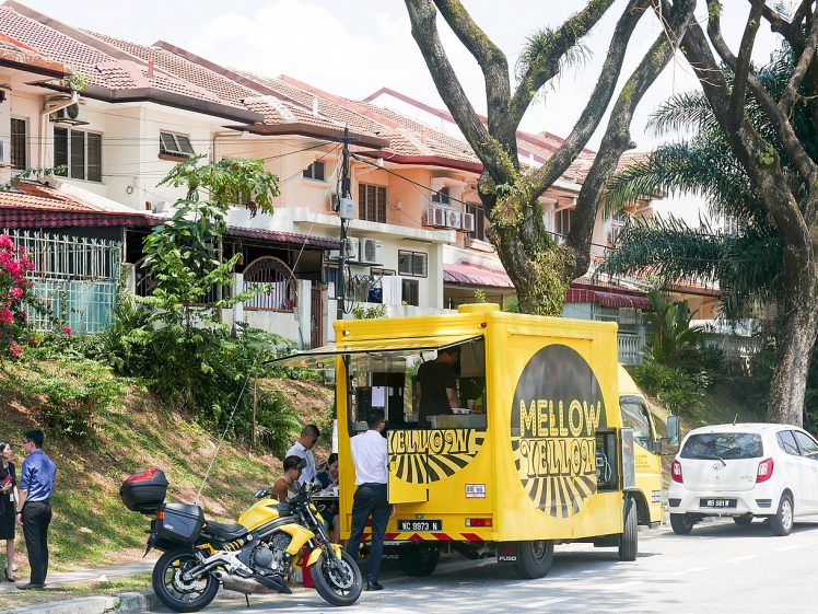 Mellow Yellow: Food truck review