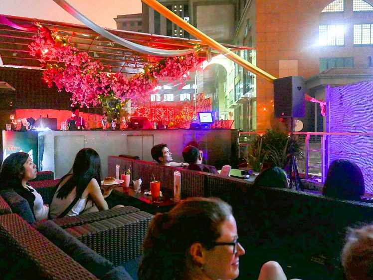 Movie night at Frisky Rooftop Bar, Yap Kwan Seng: Snapshot