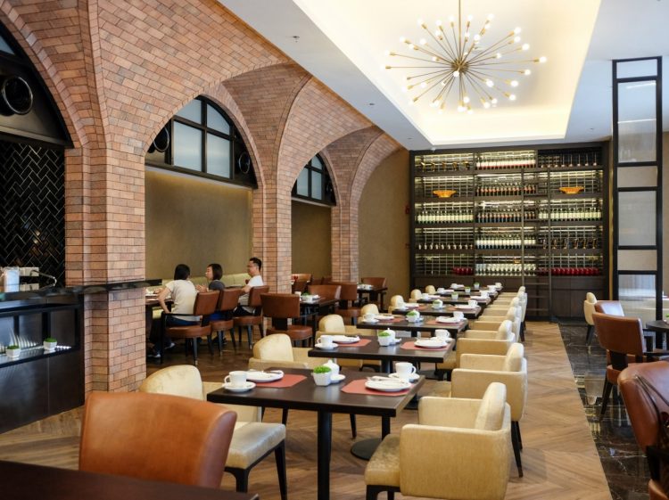 Brasserie 25 at Hotel Stripes Kuala Lumpur: Restaurant review