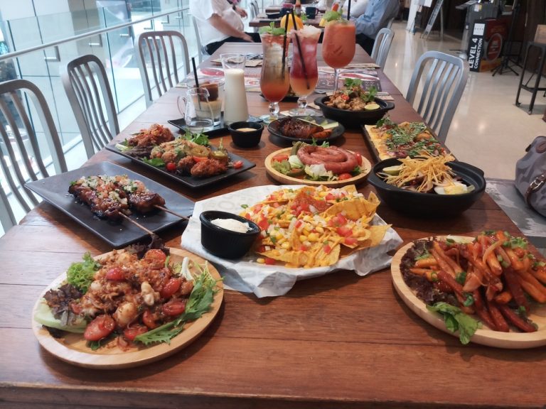 Morganfield's Menu Downsizing to Worldwide Bites