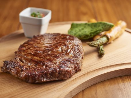 le meridien dining deals steak