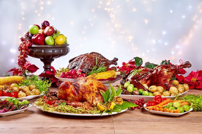 HoHoHo-To-Go! Holiday Feasts at Resort Cafe Sunway