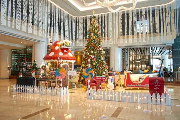 Pullman KLCC Hotel & Residences' Yuletide Wonderland Treats