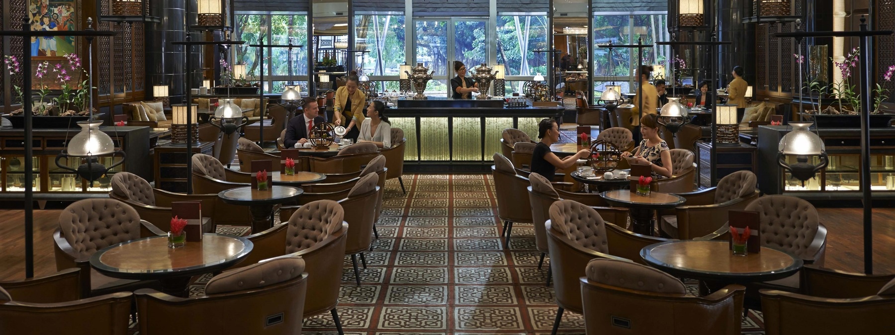 An Indulgent Afternoon Tea at Mandarin Oriental
